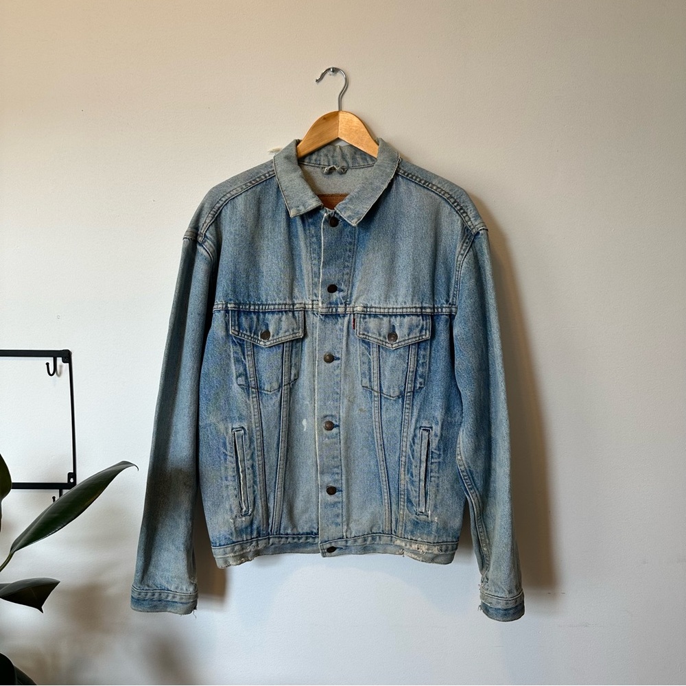 vintage levi’s denim jacket